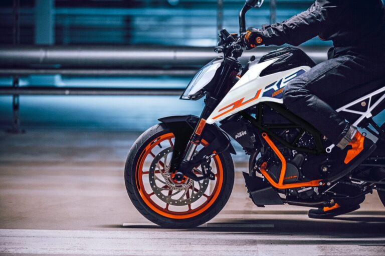 Read more about the article SPARE JETZT 500€ BEI KAUF EINER DUKE 125