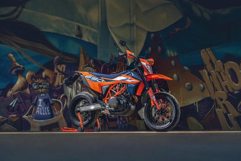 Read more about the article ROADSTAR EDITIONS 2023 ZUM AKTIONSPREIS